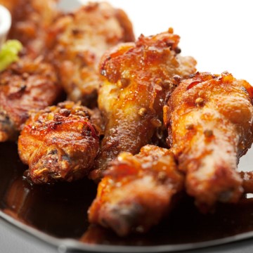 Hot Chicken Wings With Curry Sauce